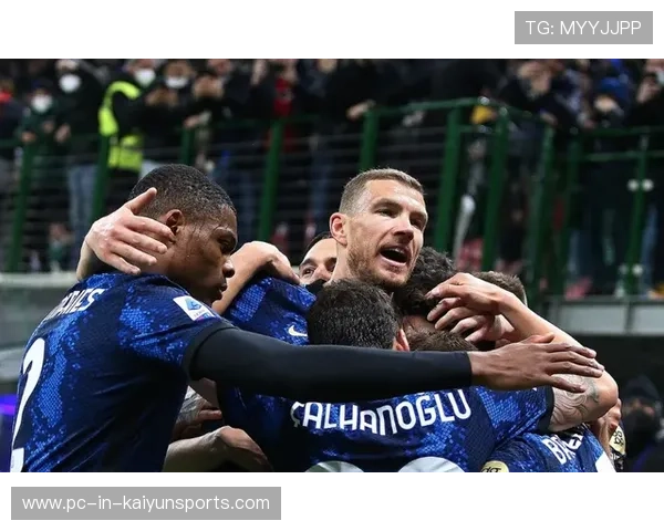 佛罗伦萨边路渗透让对手疲于奔命