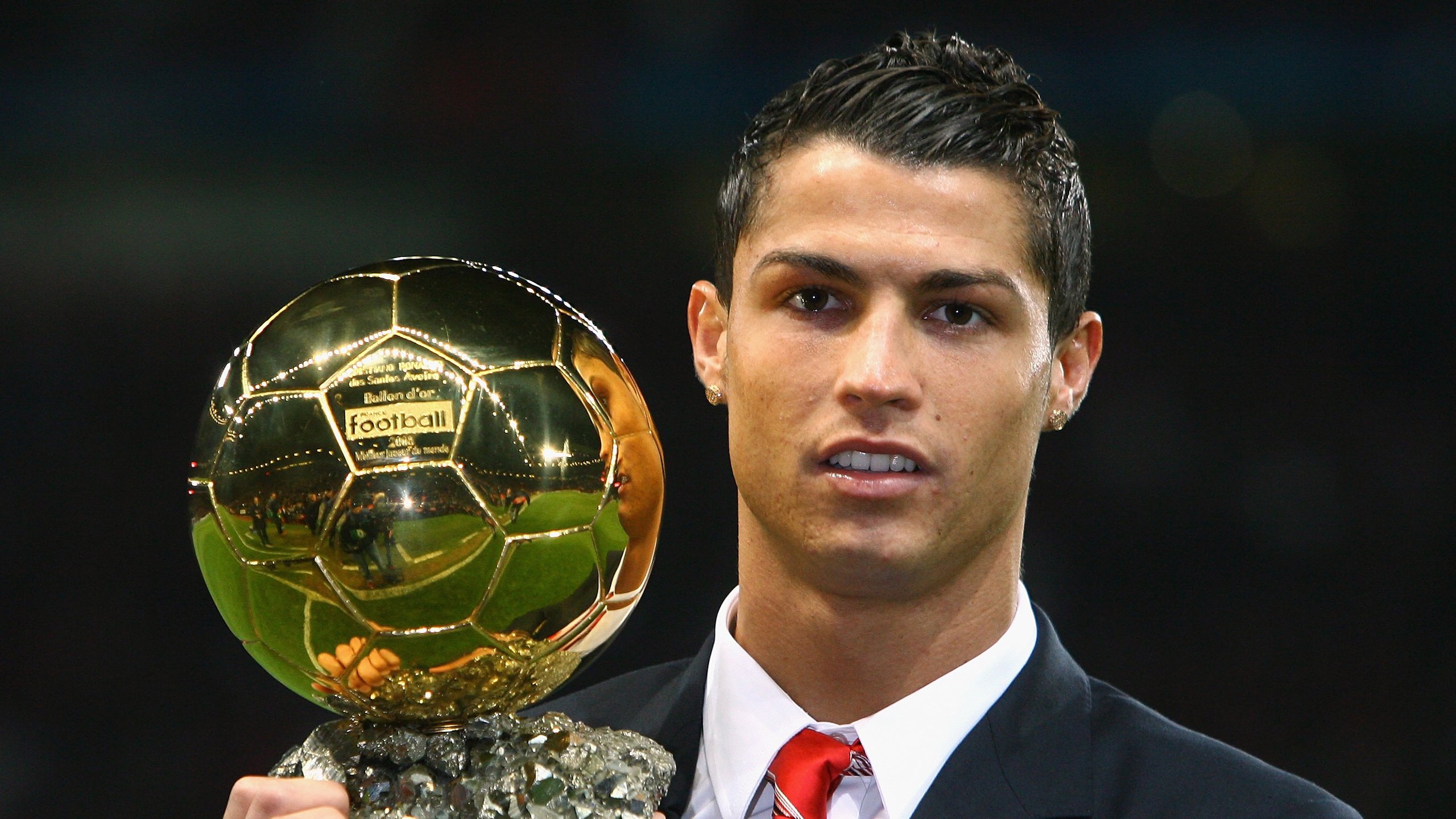 温格高：我已经准备好了，要夺回黄衫，温格被请上看台图片
